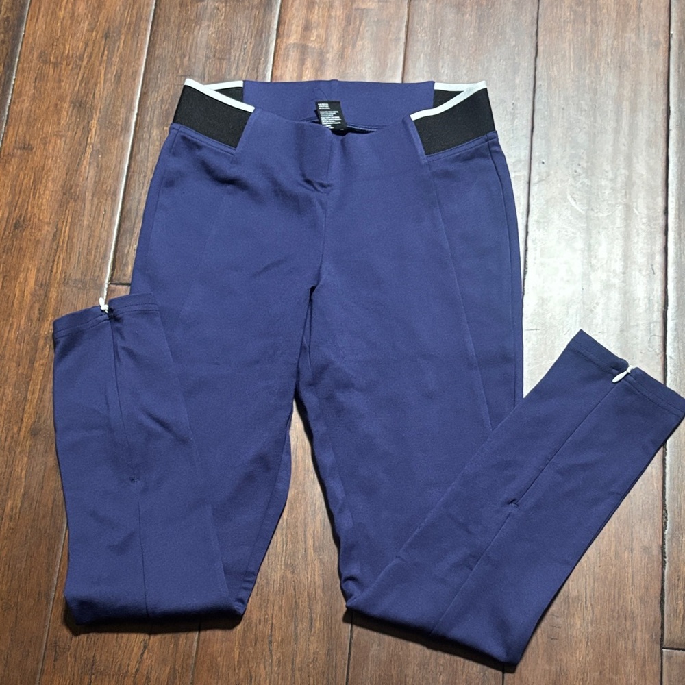 HUE lighter Navy Leggings brand new